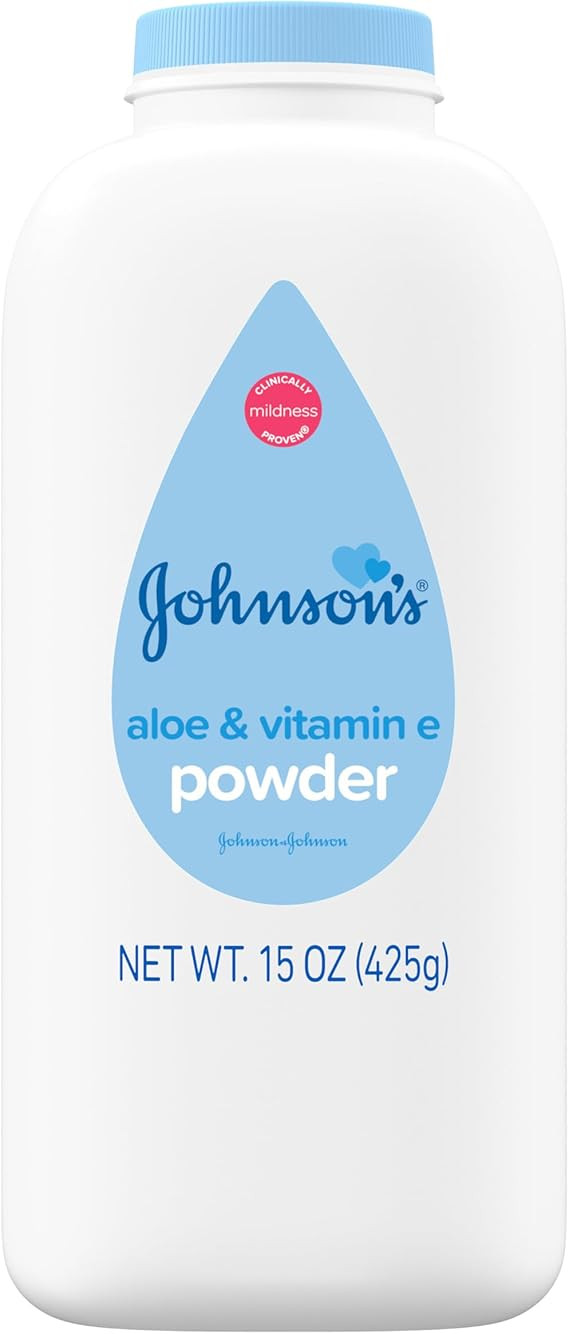Johnson's Baby Powder, Naturally Derived Cornstarch with Aloe & Vitamin E for Delicate Skin, Hypoallergenic and Free of Parabens, Phthalates, and Dyes for Gentle Baby Skin Care, 15 oz